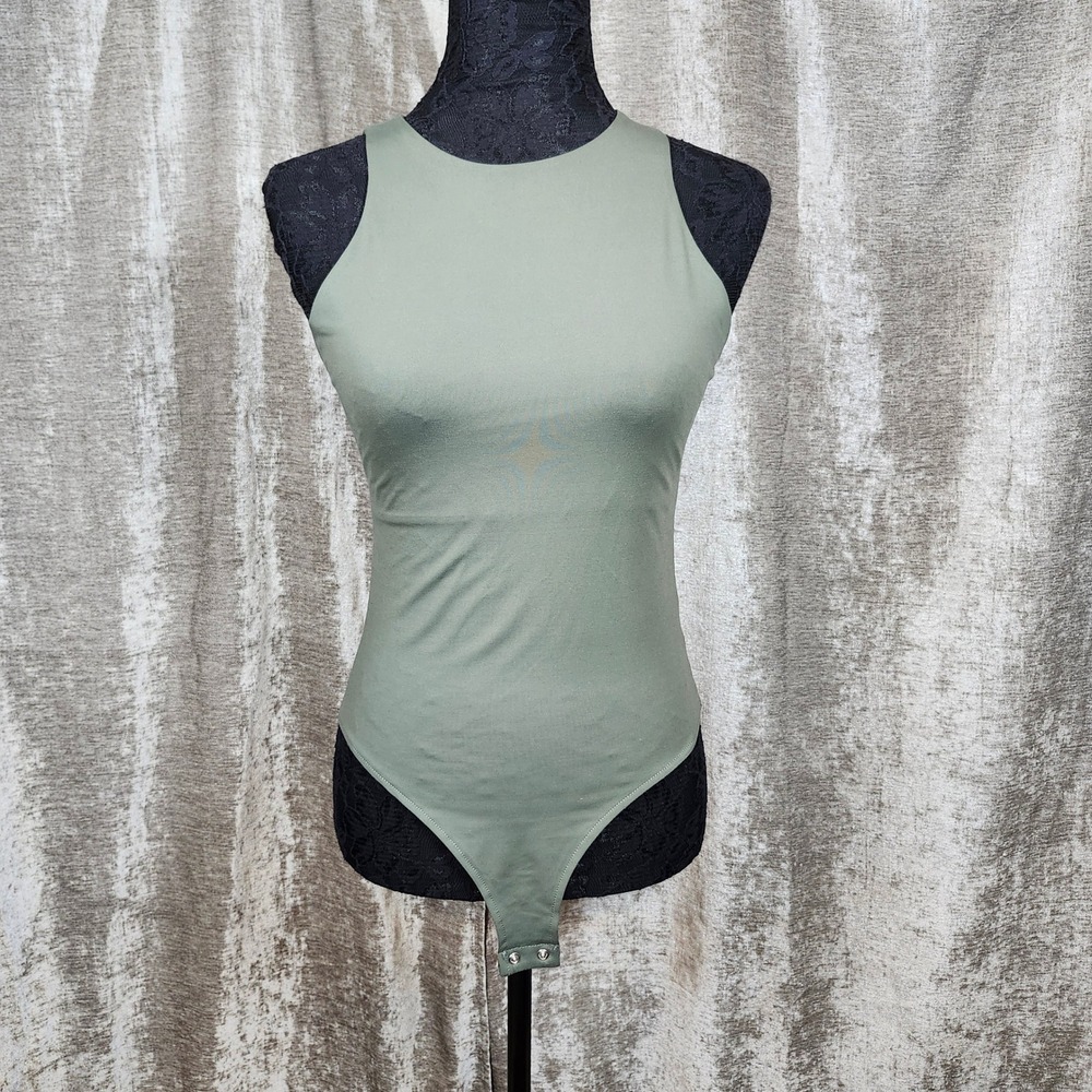 Reoria Bodysuit Olive Green Racerback‎ Sleeveless Snap Closure Women's Medium M